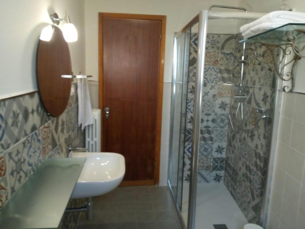 Relais Del Borgo Panzió Guardiagrele Kültér fotó